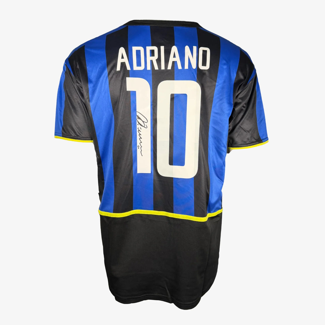 Maillot domicile Inter Milan 2002_2003 signé par Adriano | Iconic Shirts