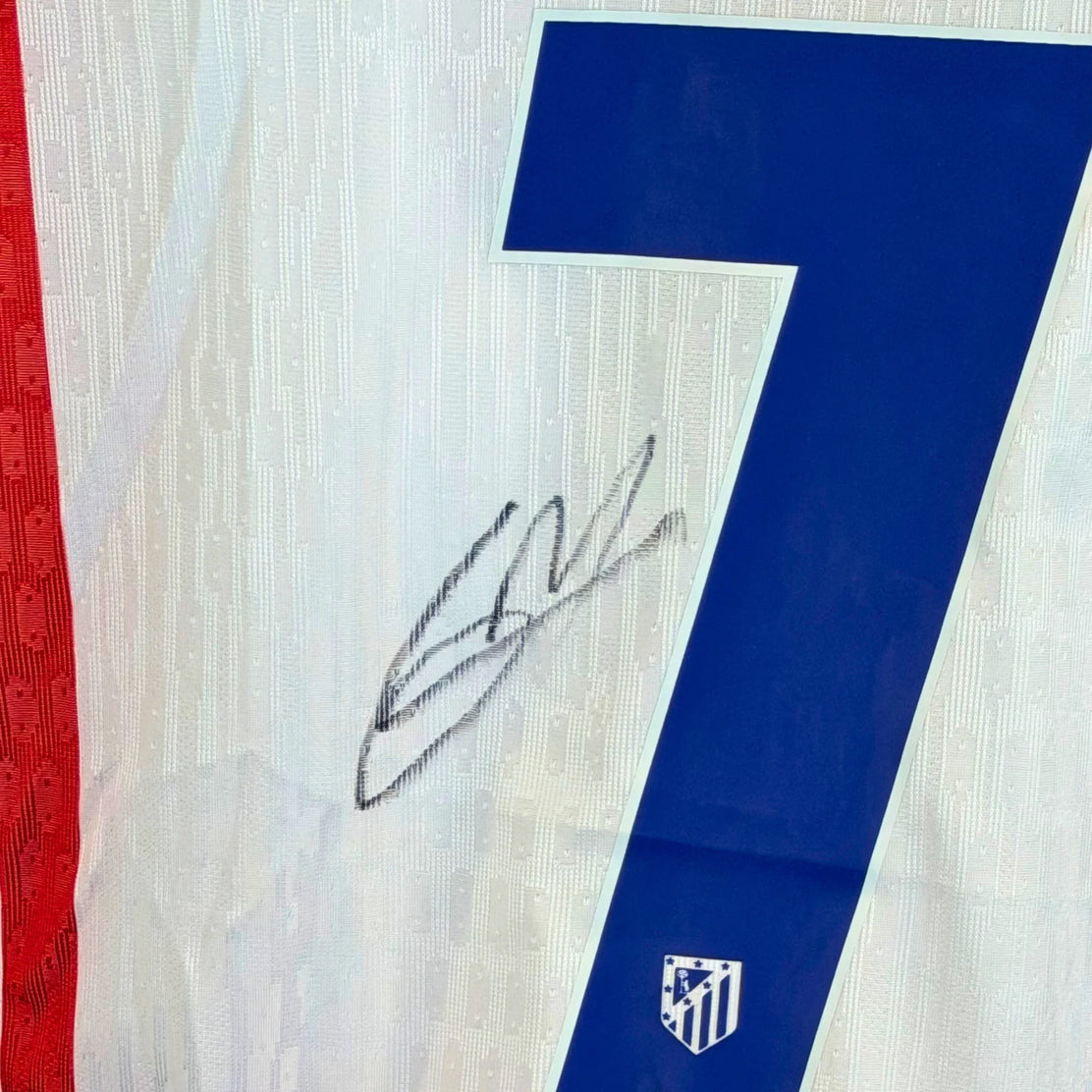 AntoineGriezmannSignedAtleticodeMadrid2025_26HomeShirt-signature | Iconic Shirts