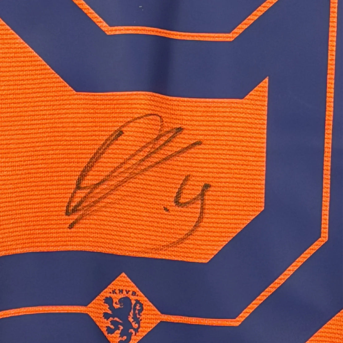 Maillot domicile des Pays-Bas signé par Brian Brobbey 2024-2026 - signature | Iconic Shirts