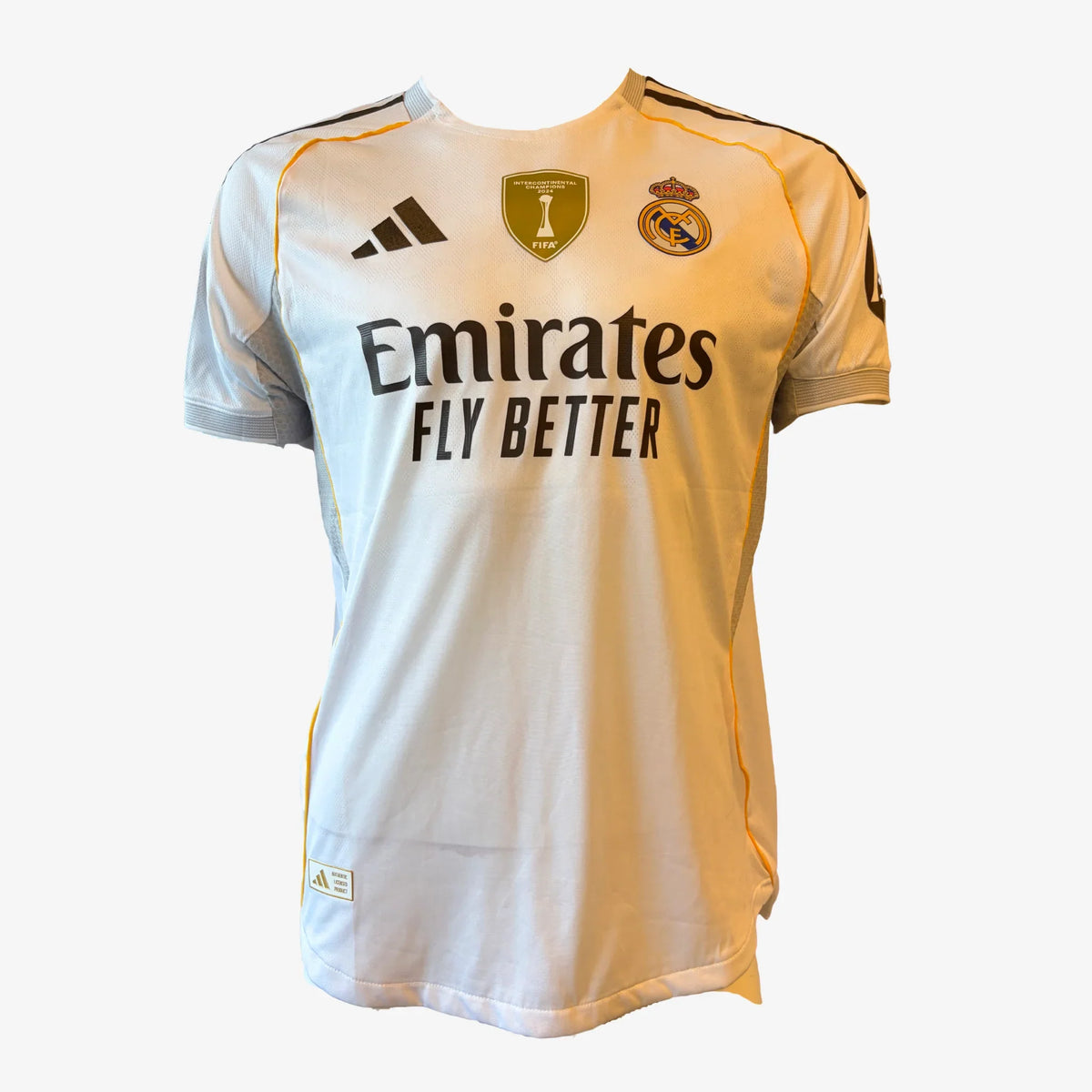 DeanHuijsenSignedRealMadridHomeFootballShirt_2025_26-front | Iconic Shirts