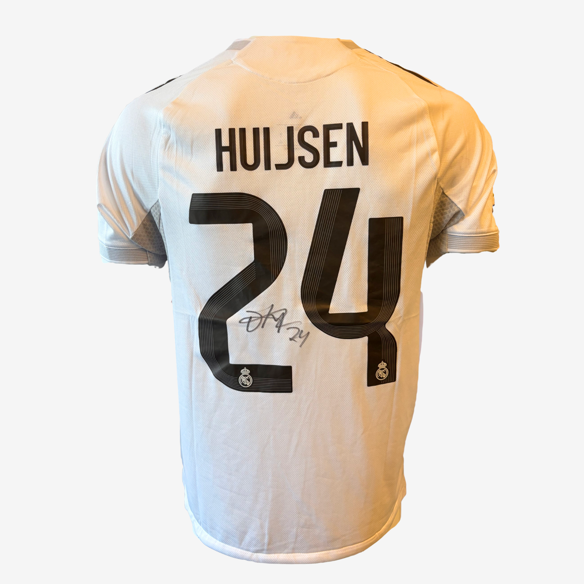 Dean Huijsen Signed Real Madrid Home Football Shirt – 2025–26