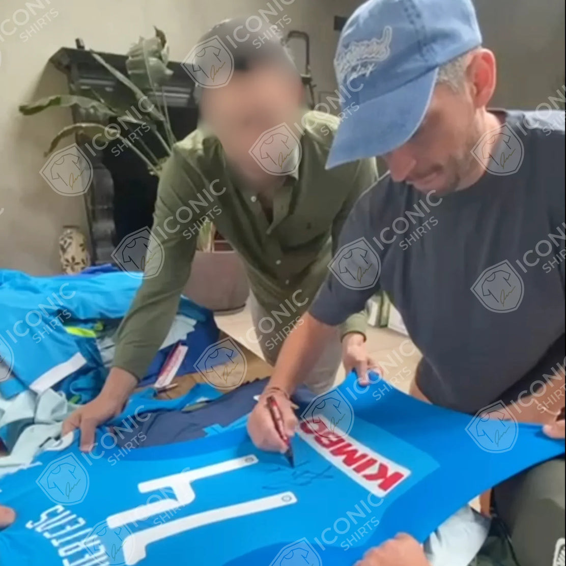 DriesMertensSignedSSCNapoli2017_18HomeShirt-photosigningproof | Iconic Shirts