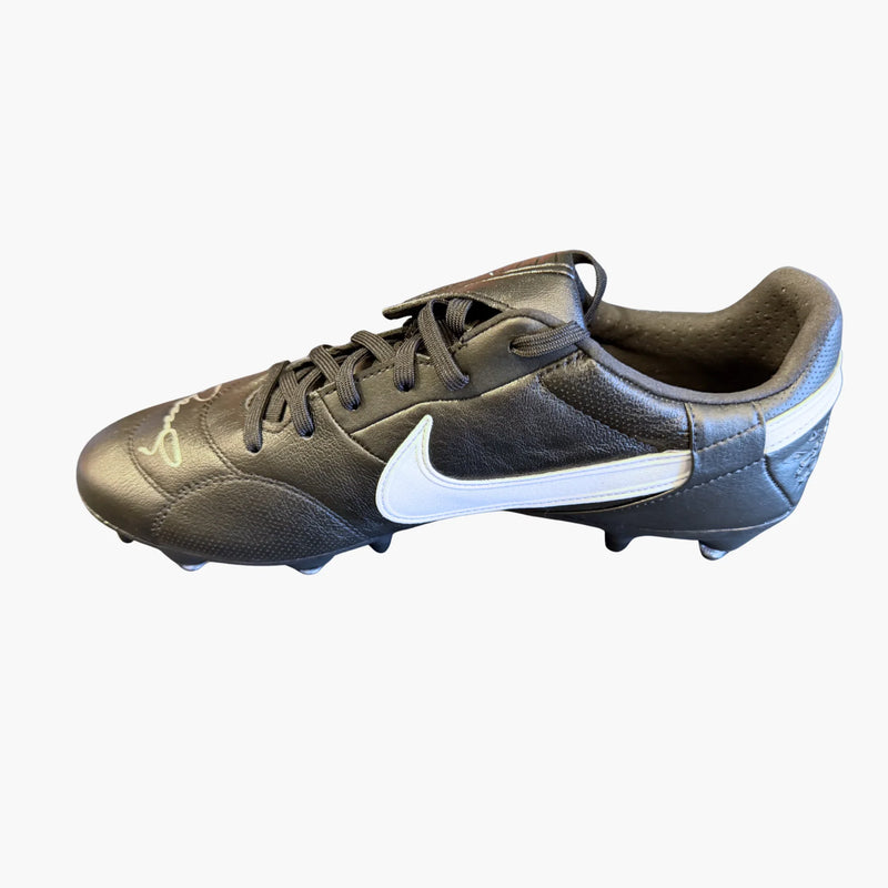 FernandoTorresSignedBlackFootballBoot | Iconic Shirts