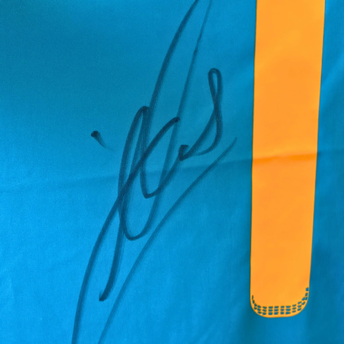 alt
IkerCasillasSignedSpainGoalkeeperShirt_2010WorldCup-autografo | Iconic Shirts