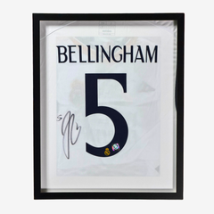 Maglia da calcio ufficiale Real Madrid 2023-24 Home autografata da Jude Bellingham