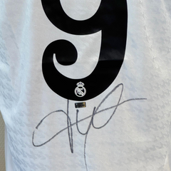 Camiseta oficial de fútbol del Real Madrid firmada por Kylian Mbappé - Temporada 2024-25 local