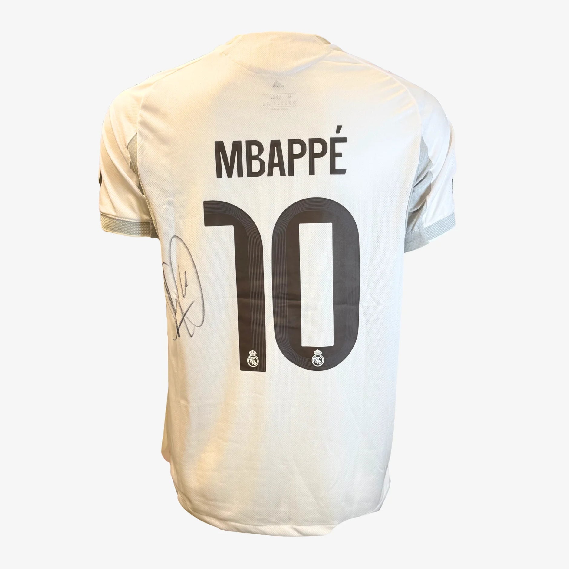 レアル・マドリード 公式サイン入りサッカーシャツ | アイコニックシャツ