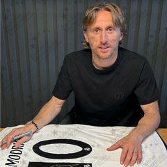 Luka Modrić Signed Real Madrid 2024–25 Home Football Shirt