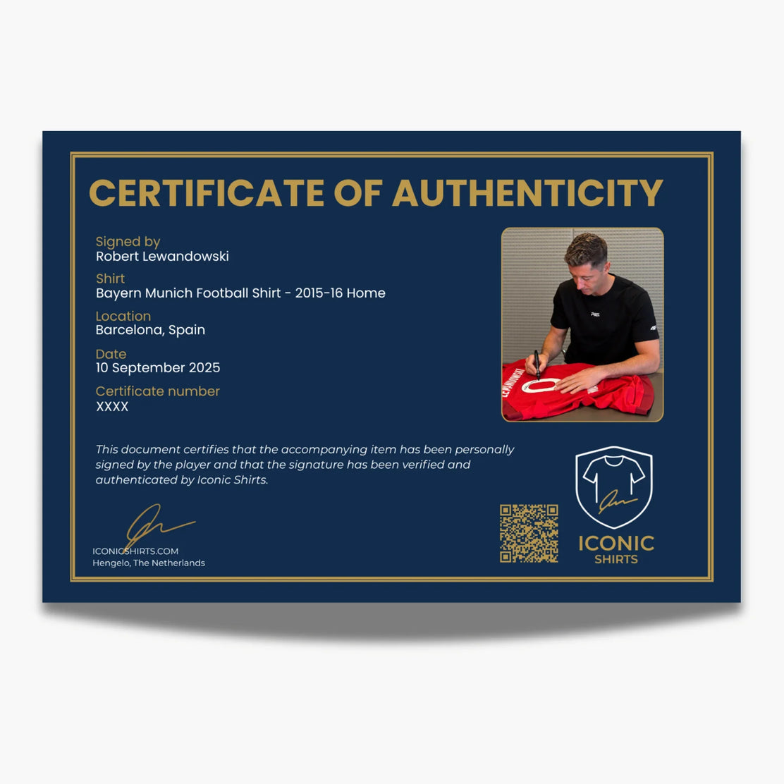 RobertLewandowskiSignedOriginalBayernMunichFootballShirt-2015-16Home-certificate-proofofsigning | Iconic Shirts