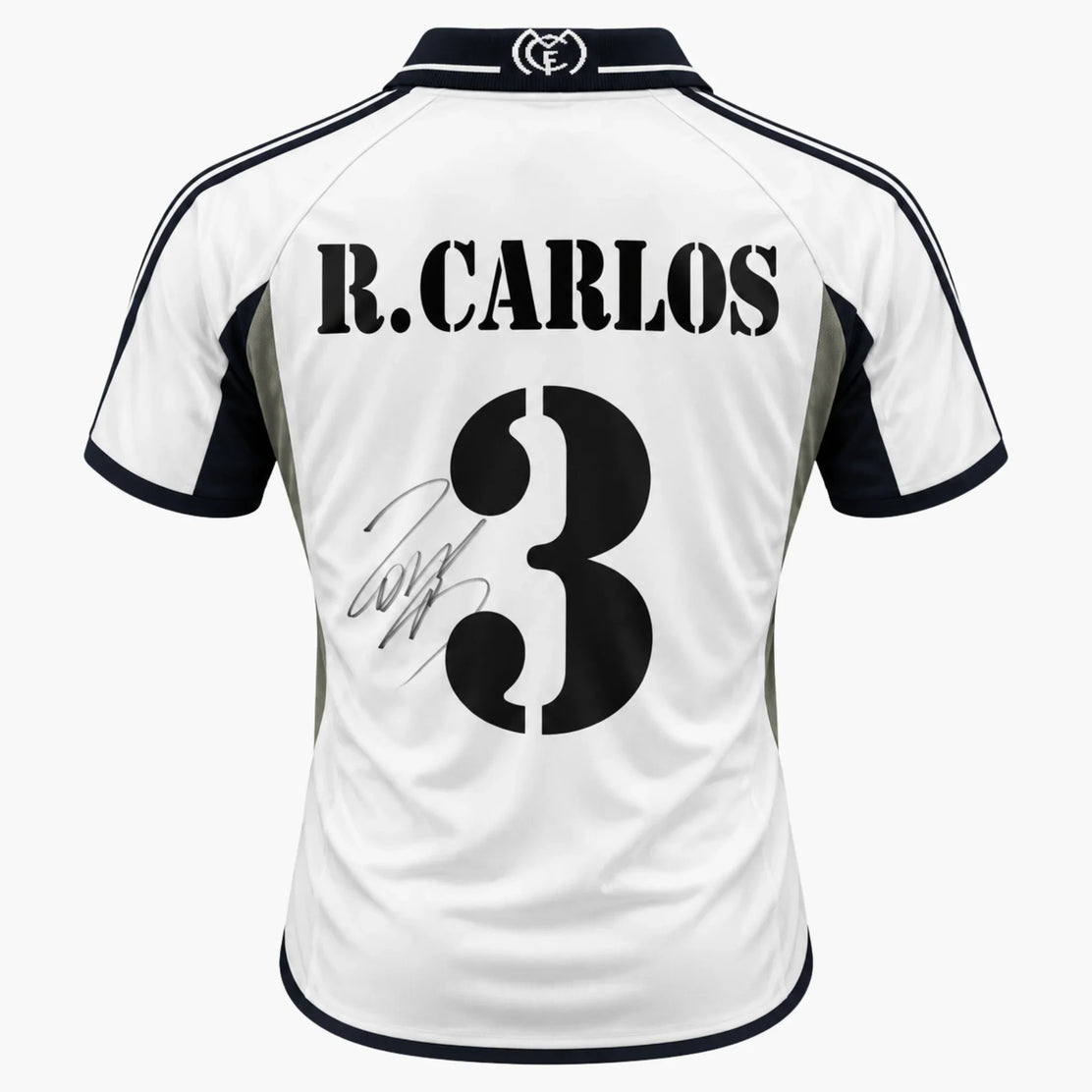 RobertoCarlosSignedRealMadridHomeFootballShirt_2000_01_30620261-7f01-4a84-8797-220404afc605 | Iconic Shirts