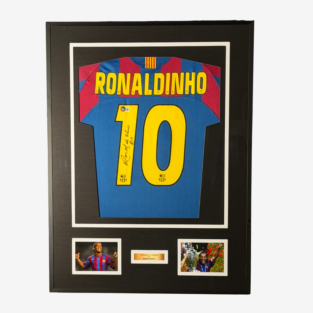 ロナウジーニョ直筆サイン入りFCバルセロナ 2005-06シーズン ホーム