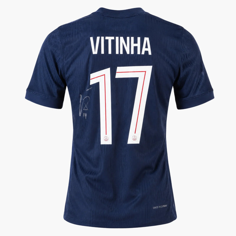 Vitinha signiertes Paris Saint-Germain 2025_26 Heimtrikot_93f31bed-b103-4250-a8e8-1f239a8d792b | Iconic Shirts