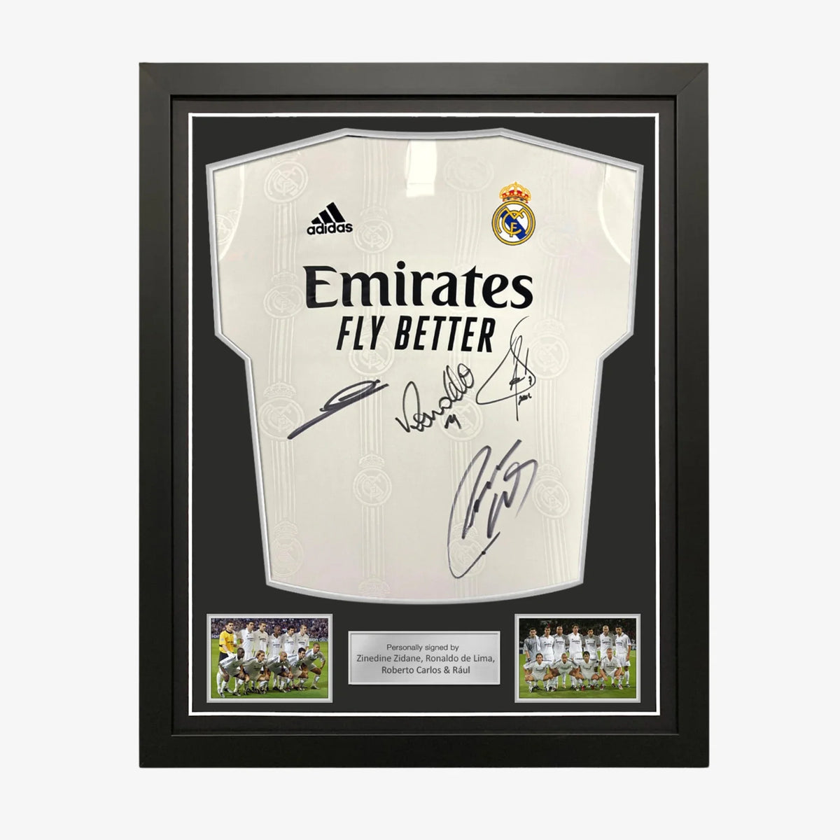 Maillot du Real Madrid signé par Zidane, Ronaldo, Roberto Carlos et Raul, encadré | Iconic Shirts