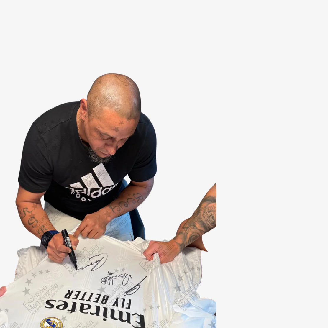 Zidane_Ronaldo_RobertoCarlos_RaulSignedRealMadridShirt-robertocarlos | Iconic Shirts
