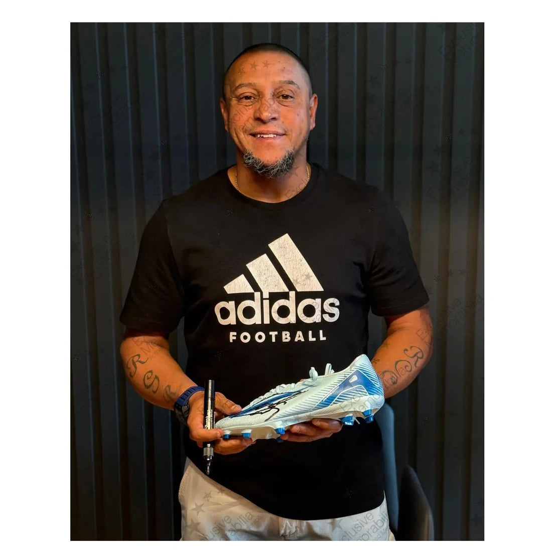 roberto_carlos_signed_football_boot | Iconic Shirts